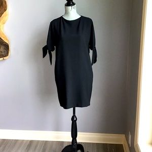 RW&CO Peekaboo Shoulder Shift Dress